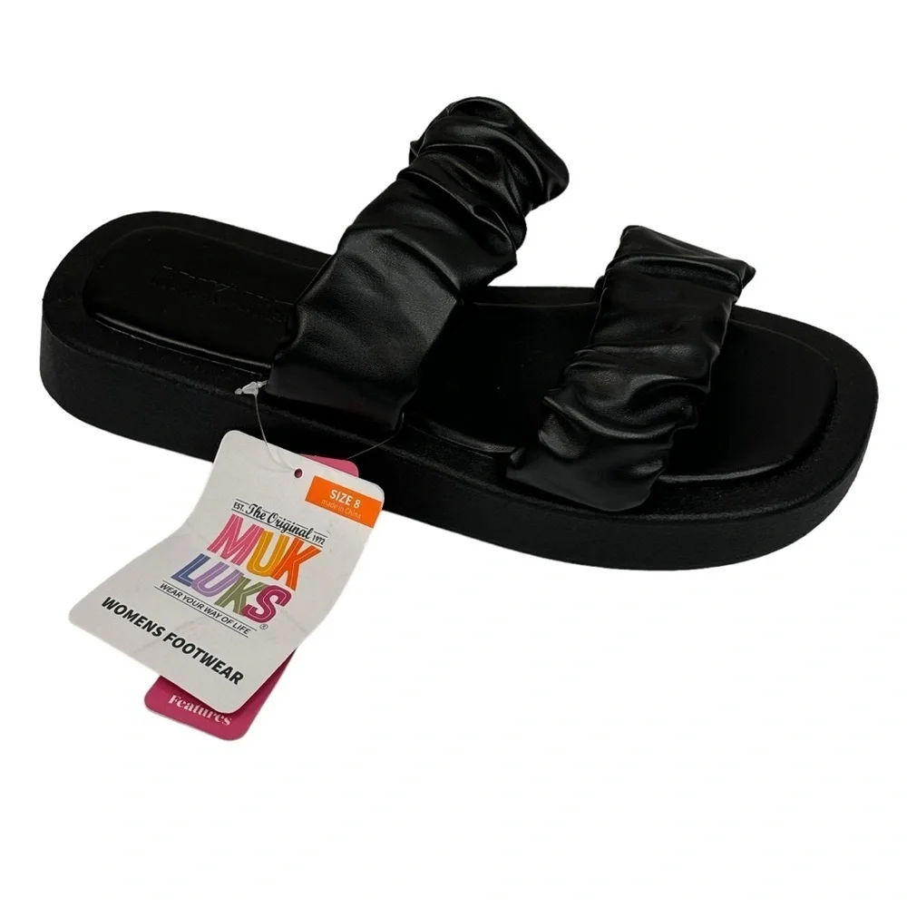 Muk Luks Women’s South Beach Black Rouched Straps Small Platform Wedge Size 8